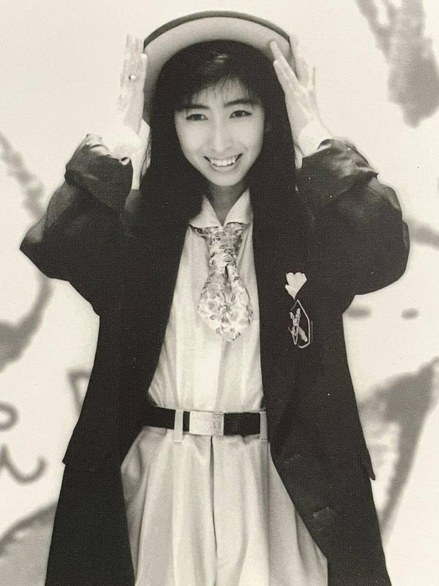 Amazon.co.jp: 額装品岡村孝子⑥②極めて！80年代のソロ転向した時から