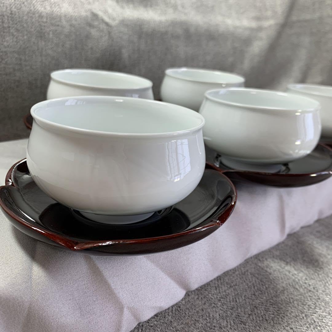 白磁竹彫煎茶碗高麗庵清六窯中村清六木箱付き 白磁竹彫煎茶碗高麗庵清六窯中村清六木箱付き