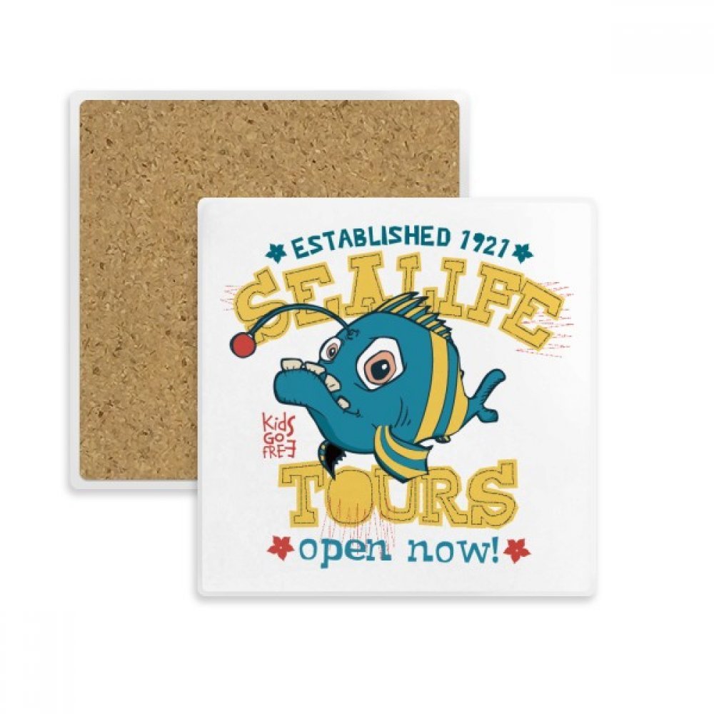 Poisson carré coaster pour pause café colorée et table de salon sans tache