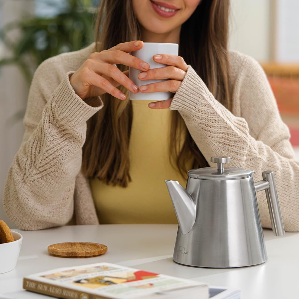 SILBERTHAL Théière en Inox Avec Infuseur Amovible - 1 litre - Garde la Chaleur - 6 à 8 Tasses
