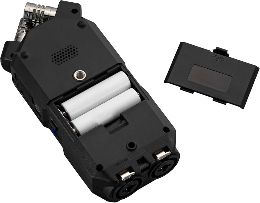 Zoom H4essential 4-Track Handy Recorder with 32-Bit Float