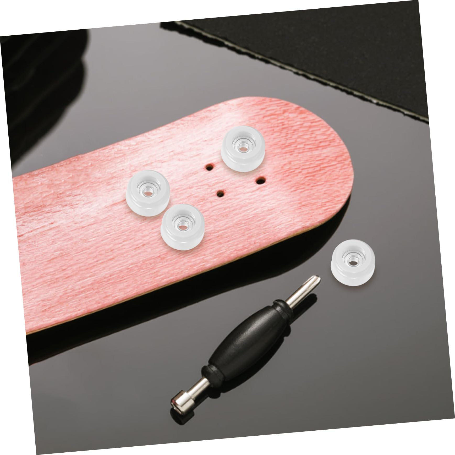 MOLUCKFU 4sets Trucks 34mm Finger Roller Skate Finger Skateboards Compact Desktop Toys 4pcs*4