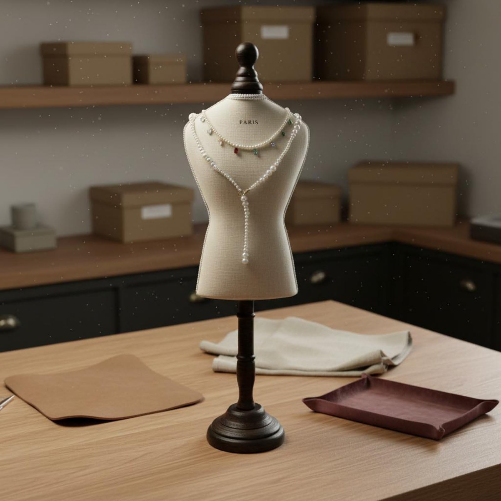 Présentoir Collier Buste Support Bijoux Mannequin Collier Porte Collier Velours Doux et Silhouette Classique avec Base , Buste De Taille Moyenne avec Base Et Texte