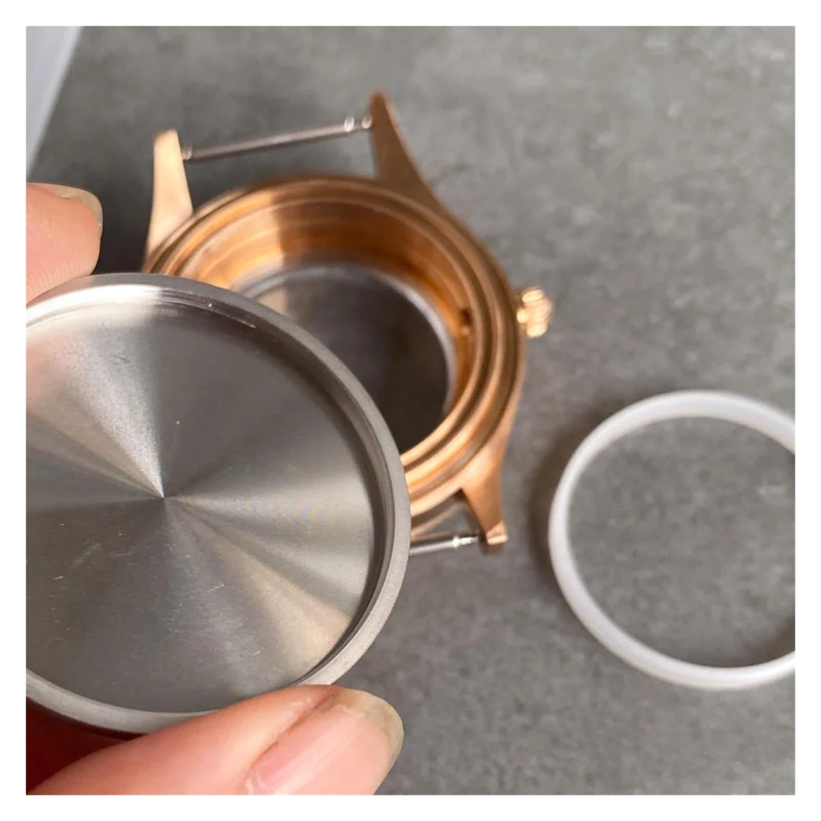 Cassa per orologio subacqueo vintage in bronzo massiccio, 50 metri di lunghezza, adatta per orologi NH35 NH36 PT5000 bombato in vetro zaffiro con inserto in ceramica