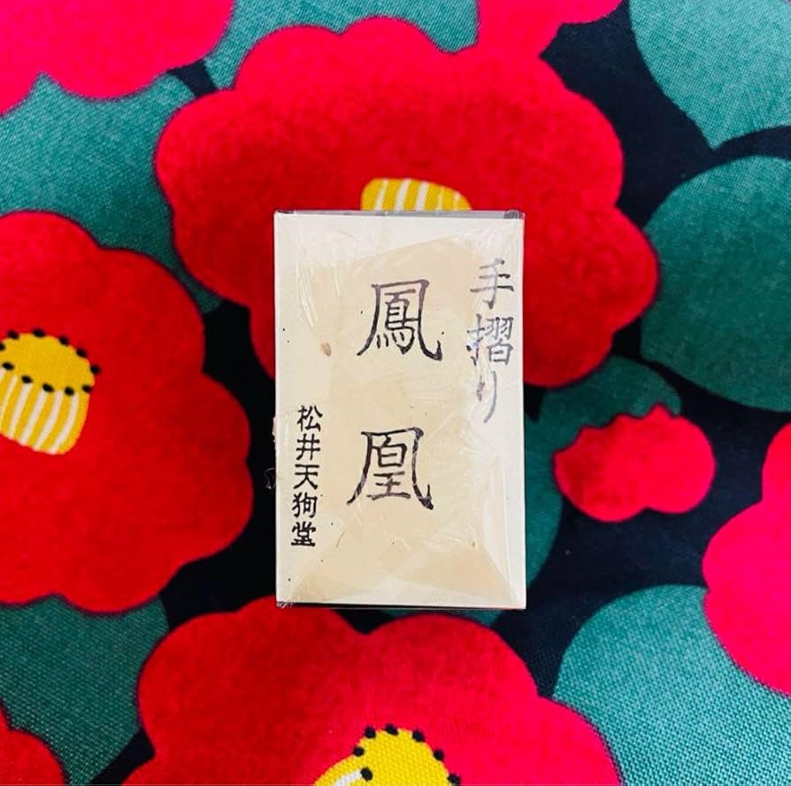 ら*ら様 花カルタ　手摺り鳳凰　松井天狗堂 Amazon | 松井天狗堂 鳳凰 手摺り花かるた 古歌入り 黒裏 花札