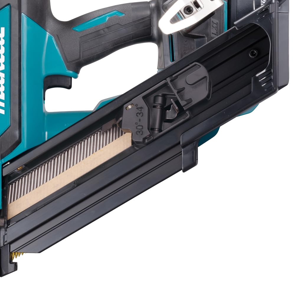 Cloueur de charpente 90mm pointes en D 34 º LXT MAKITA DBN900RTE BL1850B X 2 + chargeur DC18RC