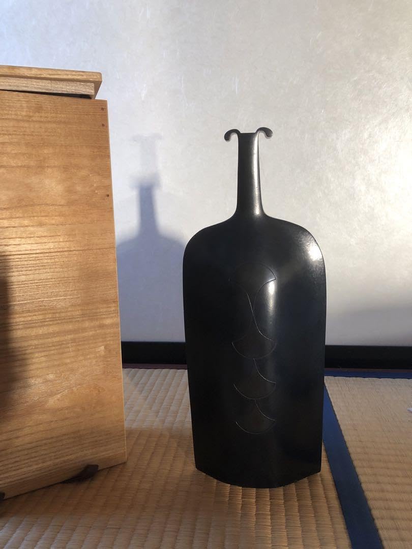鋳銅　一輪挿し　『華』峰一作　共箱入 Amazon.co.jp: 鋳銅 一輪挿し 『華』峰一作 共箱入 : ホーム