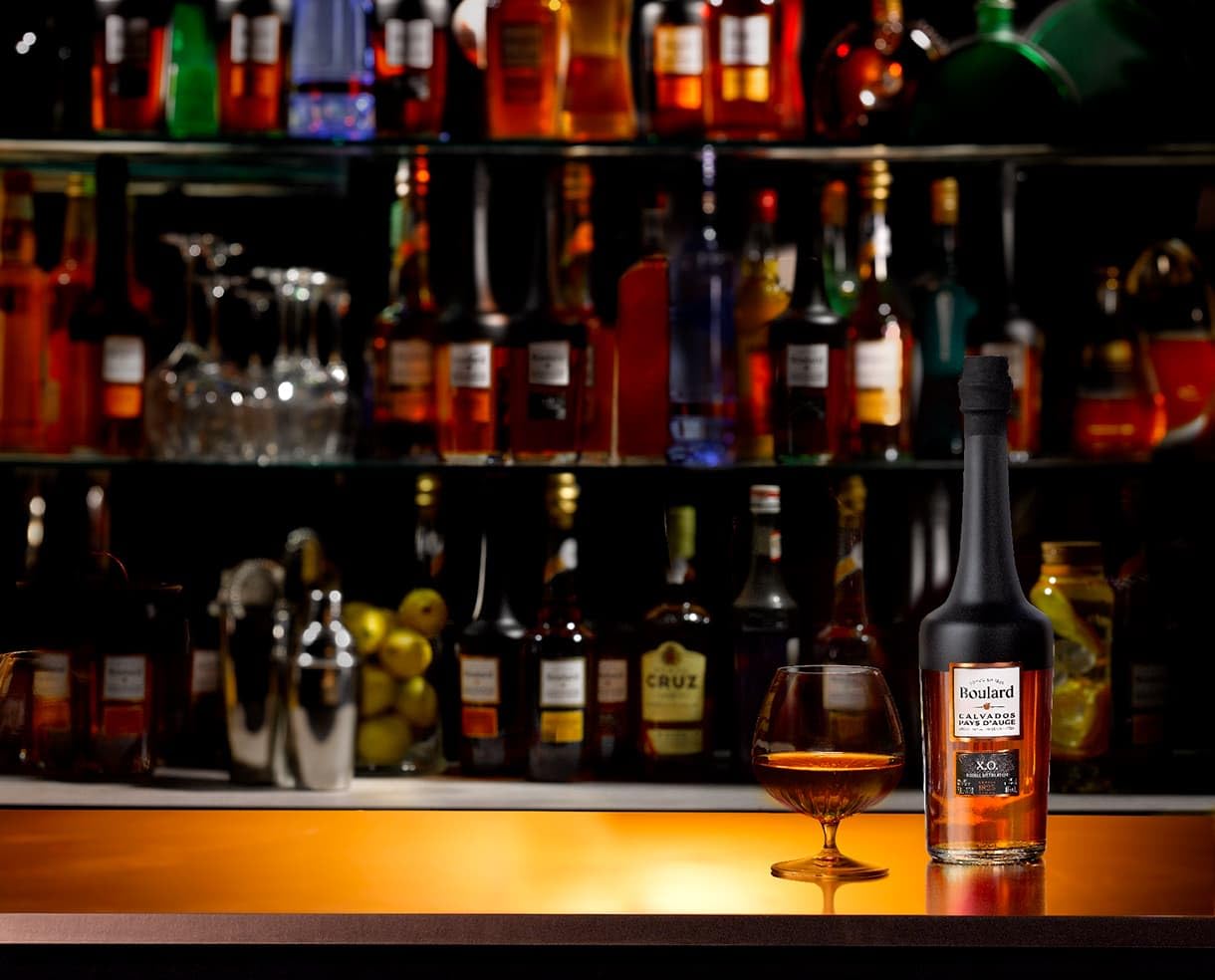 Amazon.co.jp: サントリー カルヴァドス ブラー XO [ ブランデー 700ml