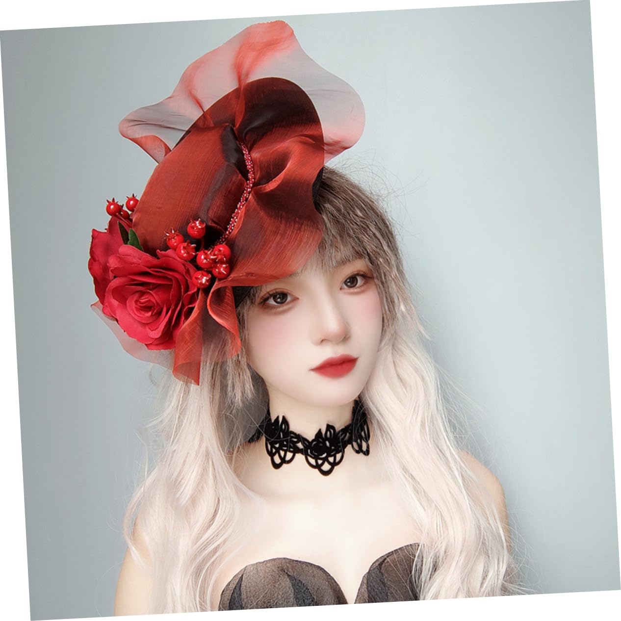 SOIMISS 4piezas Sombrero De Fiesta Decorativo Rosas Rojas Elegante Tocado Para Bodas Festivales y Eventos Especiales Accesorio Femenino Ligero y Cómodo