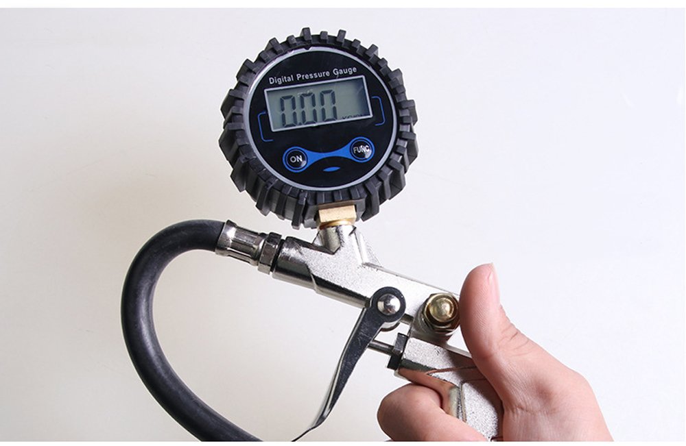 Amazon | デジタル圧力計付 エアーチャックガン式タイヤゲージ 自動車