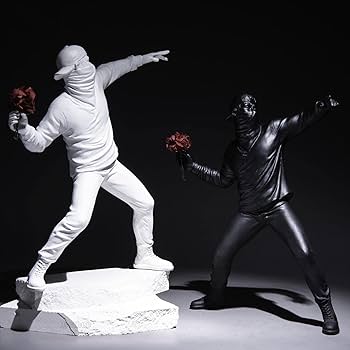 圧巻 バンクシー アート 花を捨てる少年 フィギュア オブジェ ホワイト 圧巻 バンクシー アート 花を捨てる少年 フィギュア オブジェ