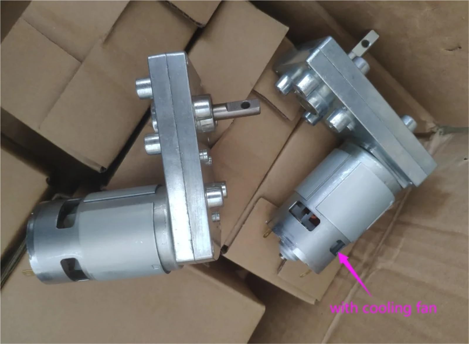 1 motoréducteur à courant continu RS775 12V/24V de type 7 avec réducteur métallique(DC24V 160rpm)