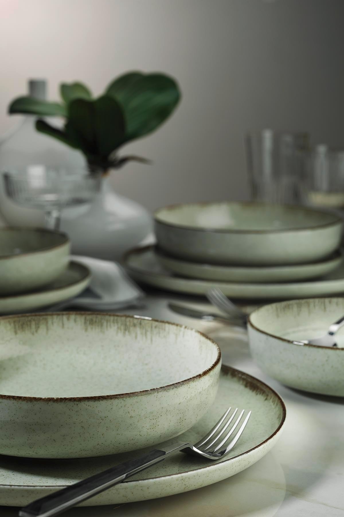 Elegante juego de cena de 12 piezas, 100% porcelana, color verde | Incluye 4 platos de servicio (24 cm), 4 platos (20 cm), 4 cuencos (15 cm) | seguro para microondas y lavavajillas