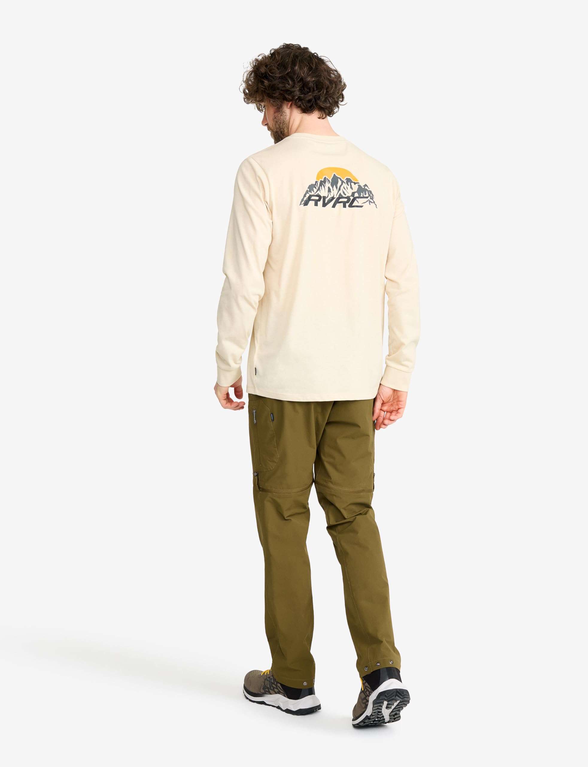 RevolutionRace Easy Graphic Long-Sleeved T-Shirt da Uomo, T-Shirt da Uomo a Maniche Lunghe, Morbida ed Elastica