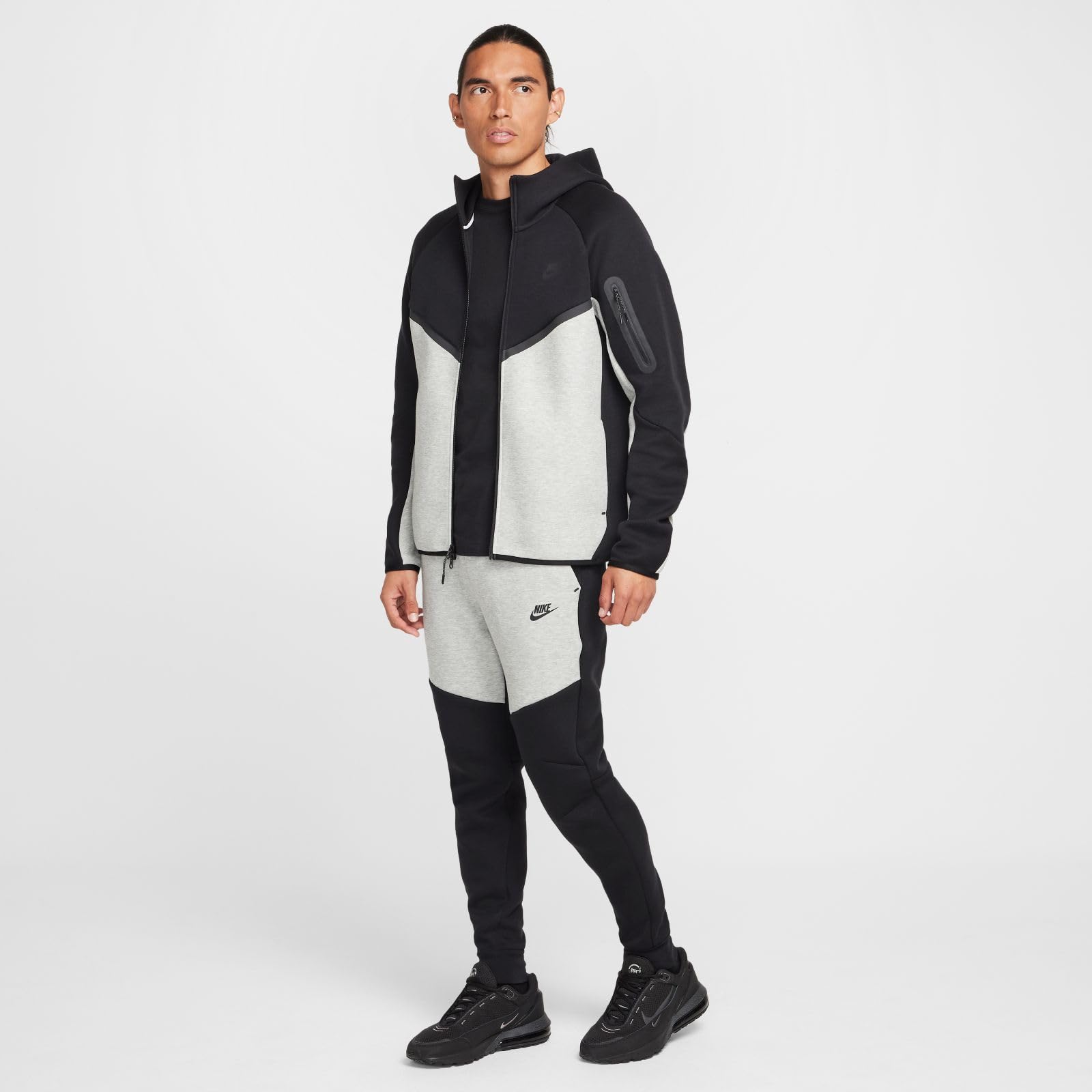 Nike Tech - Pantaloni da Jogging da Uomo in Pile (HV0959-011, Nero/Grigio Scuro mélange/Nero)
