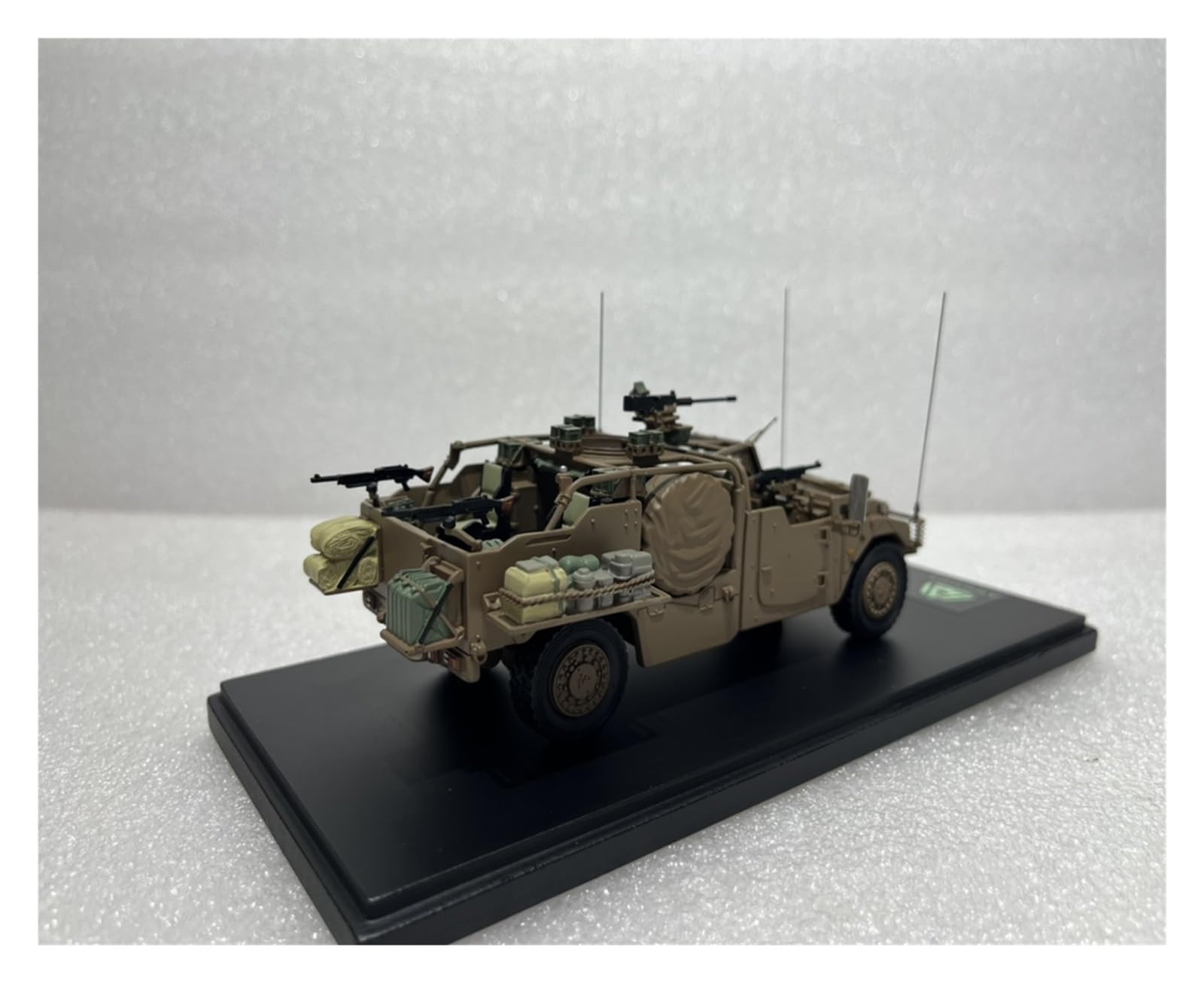 Amazon | ミニカー 1:48 Arkus PLFS Sabre 重戦車 F.Sp. 装甲車 樹脂製