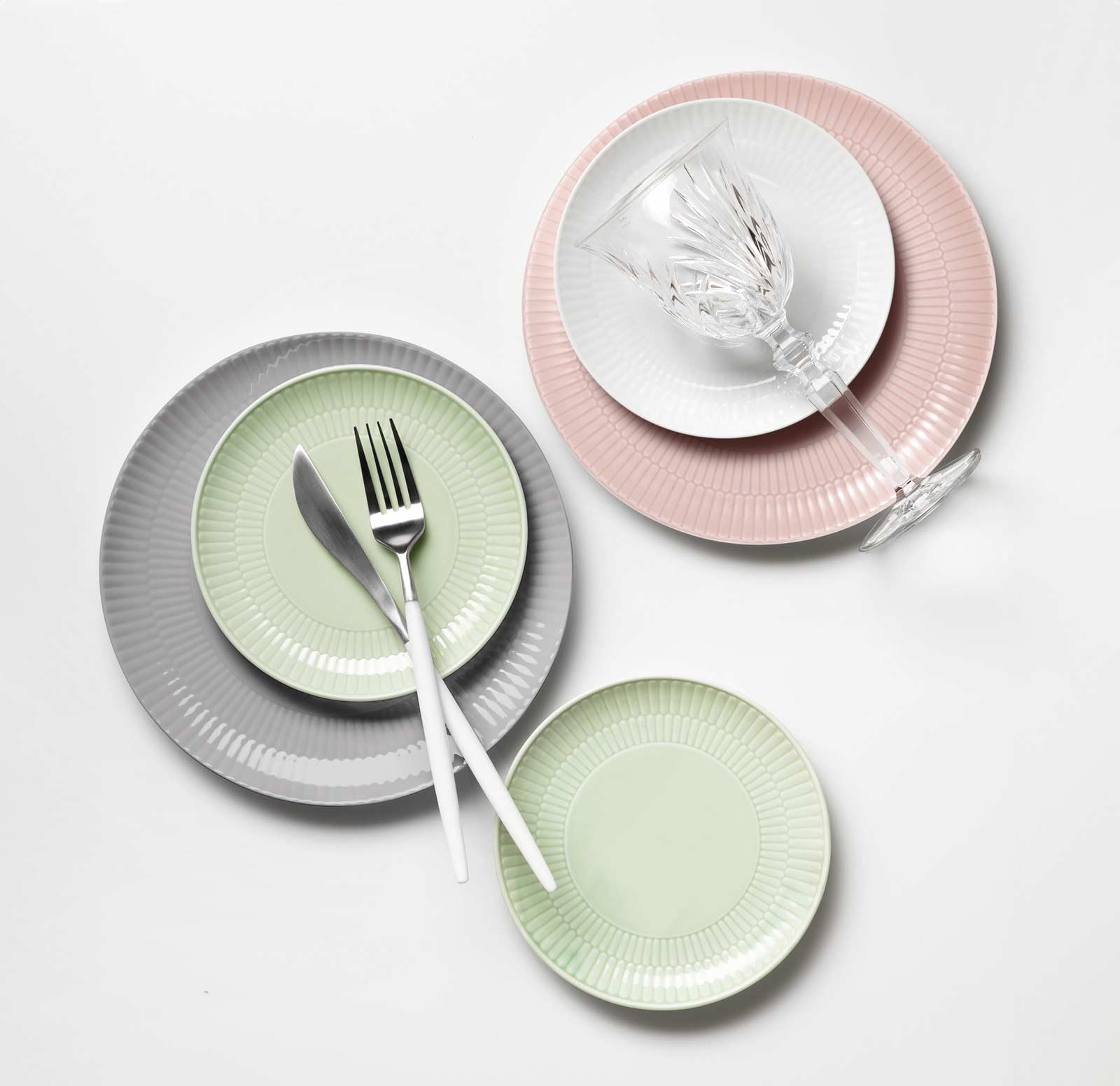 Seltmann Weiden Amina - Set di 6 piatti da colazione, 23 cm, rotondi, con motivo in rilievo, lavabili in lavastoviglie e microonde, in porcellana, colore: Bianco
