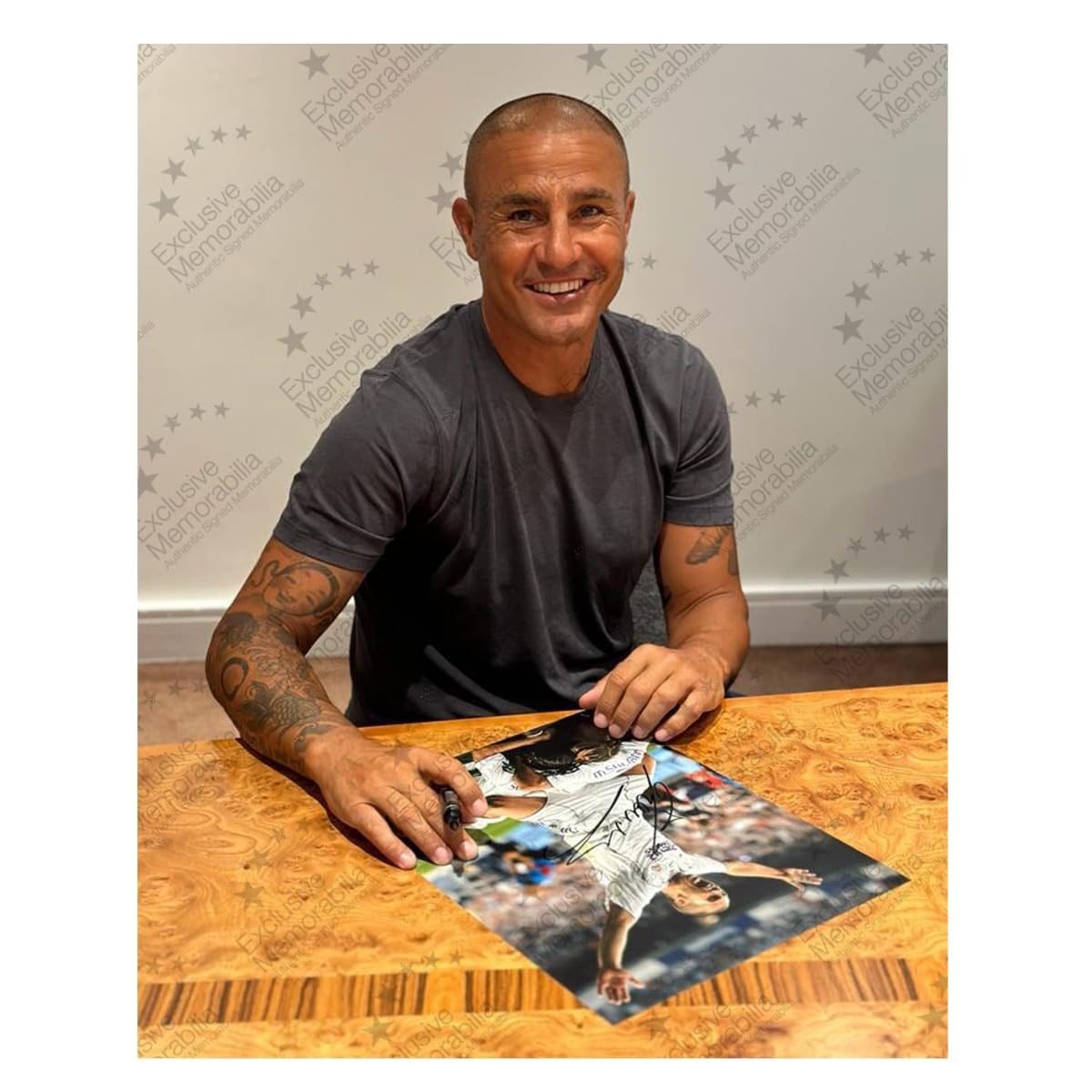 価格相談可 Fabio Cannavaro 直筆サイン 額装 鑑定書付 オート - メルカリ