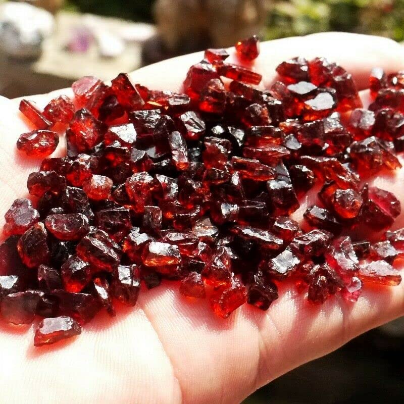 13面天然ガーネット結晶入り原石 13面天然ガーネット結晶入り原石