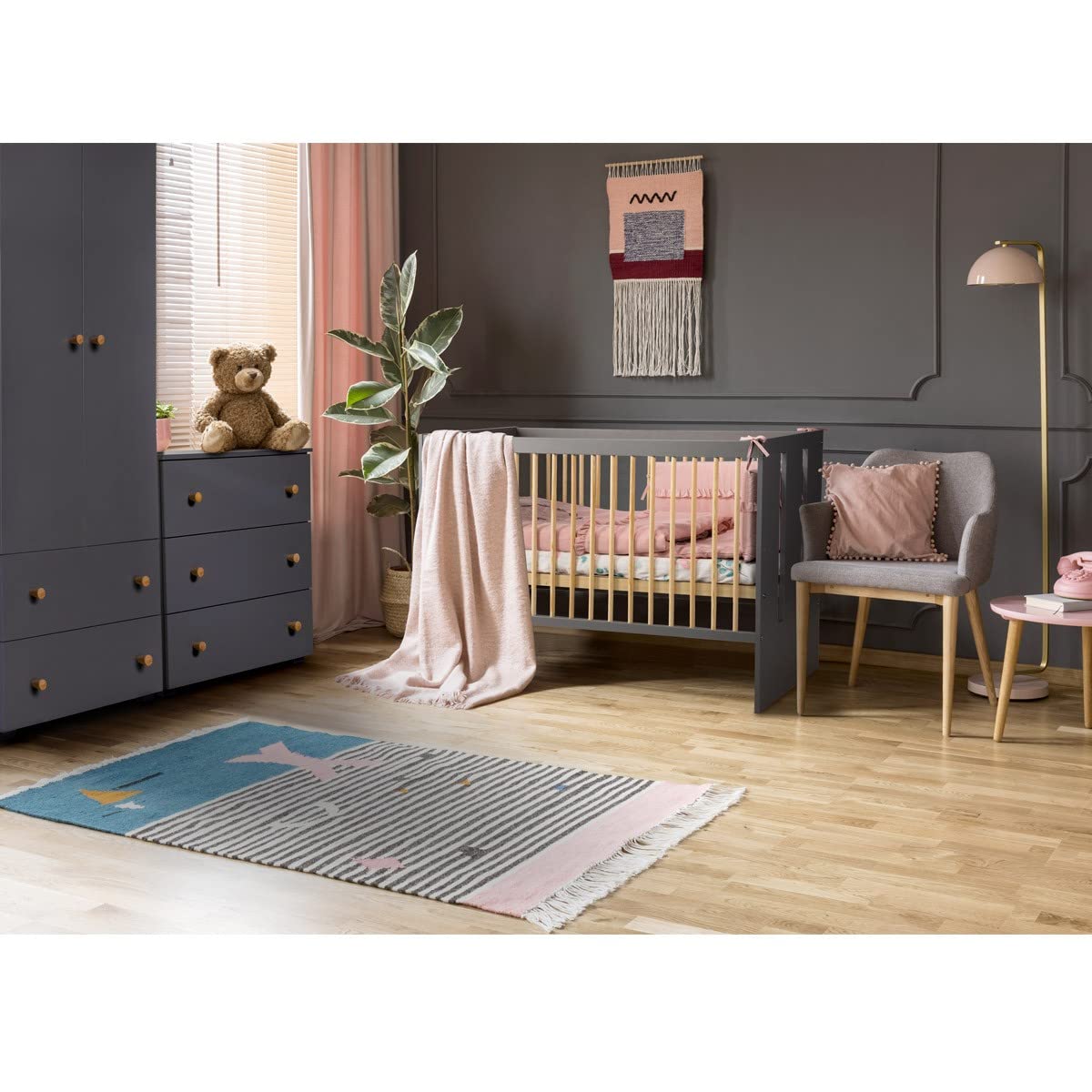 Mon Mobilier Design Pauline Ensemble Commode à Langer + lit bébé Gris/Bois 120x60 cm