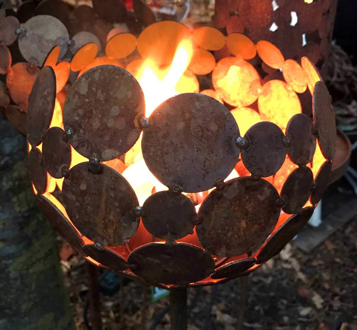 Hirsch Terracotta Feuerkugel Ø 23cm Höhe 120cm Feuerkorb, Windlicht, Edelrost, Kugel, Pflanzschale, Gartenkugel