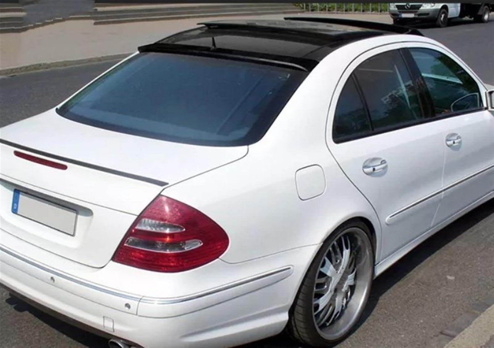 Alerón del coche Alerón de techo ventana trasera fibra carbono real para Mercedes para Benz Clase E W211 2003-2007 2008 2009