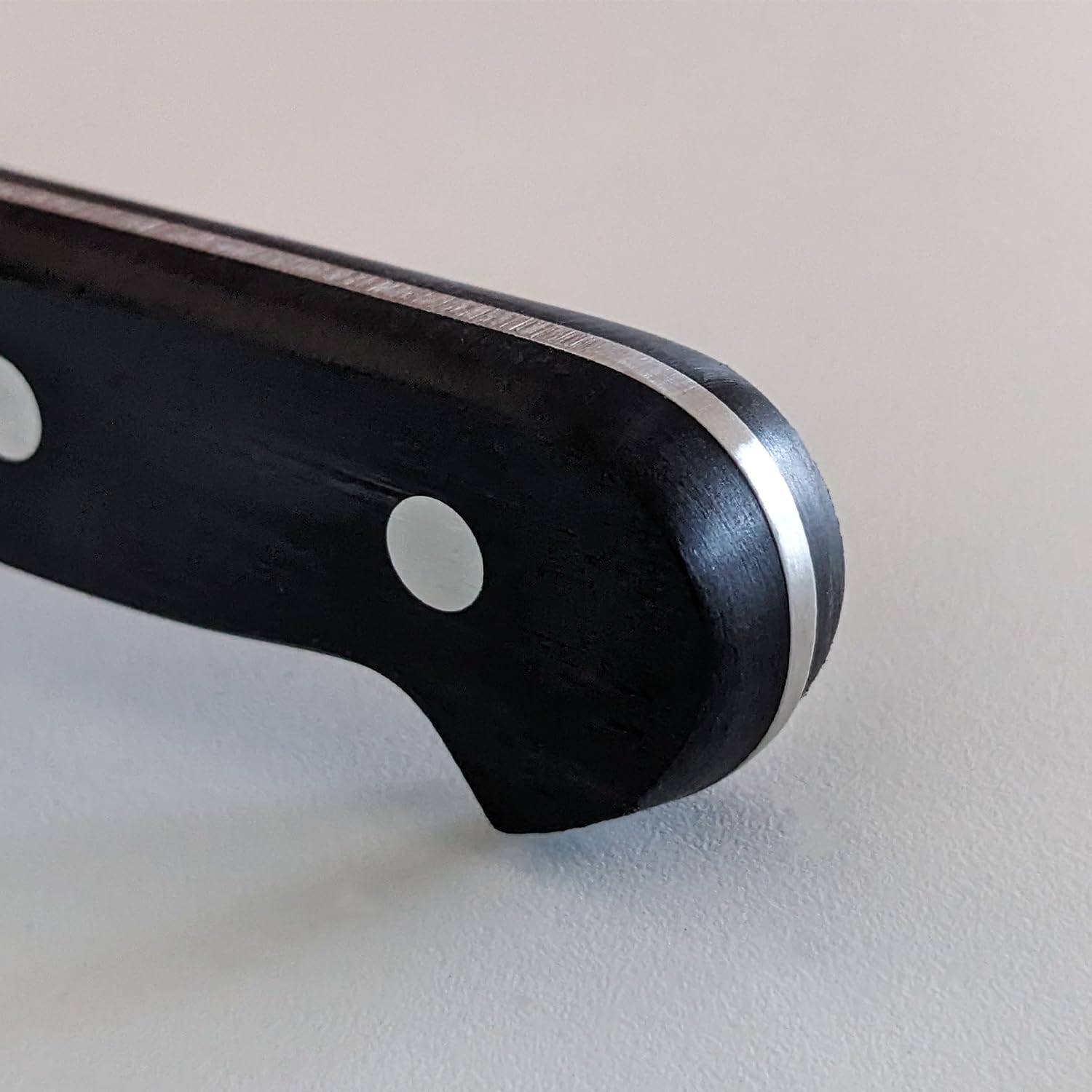 Ambrogio Sanelli, Maitre Coltello da Cucina Trinciante, Coltello Chef con Lama in Acciaio Inox all'Azoto 24 cm e Manico Ergonomico, Coltelli da Cucina Professionali, Made in Italy