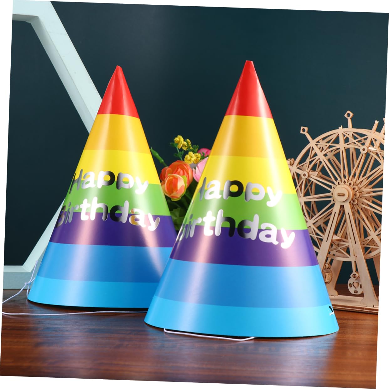 Cappello 50 Arcobaleno per Ragazzo Triangolare Ragazza Pezzi in Carta | Festa Compleanno, Stile Fashion Decorativo, Comodo da Indossare, Tiene Saldo Sul Capo, per Foto