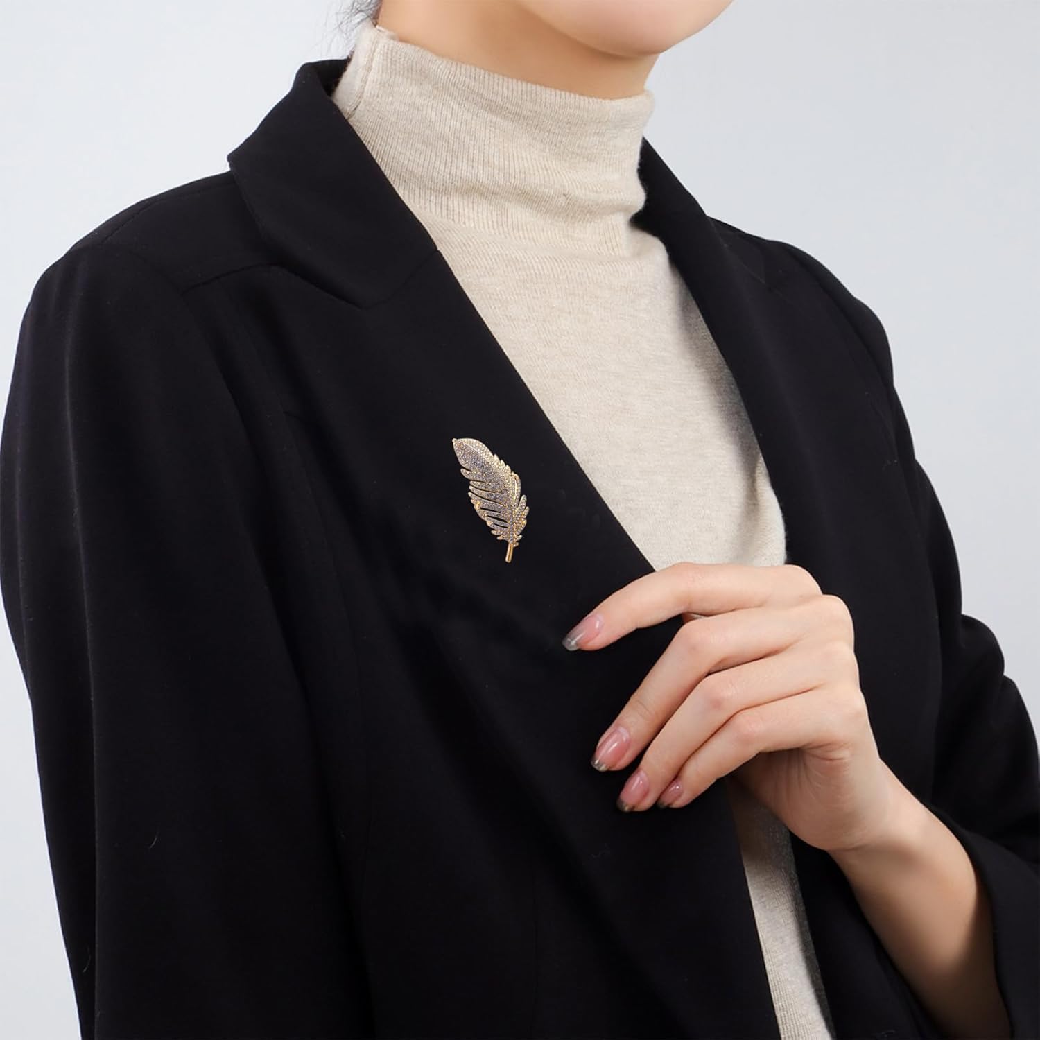 Rhinestone Feather Brooches Pin for Women Men Dainty Fashion Gold Silver Crystal Feather Leaf Brooch Lapel Pins Clothing Bag Dress Birthday Party Jewelry - Image 3