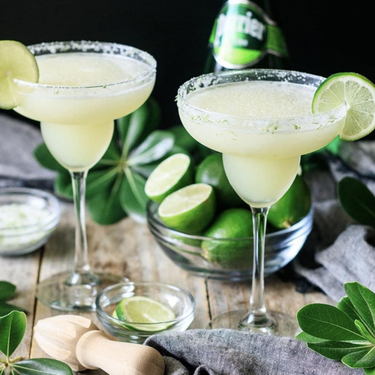 Didiseaon Plastic Margarita Glasses Set Unique Shape Elegant Design 2pcs Lightweight with Smooth Cup Mouth for Home Bar and Party Use