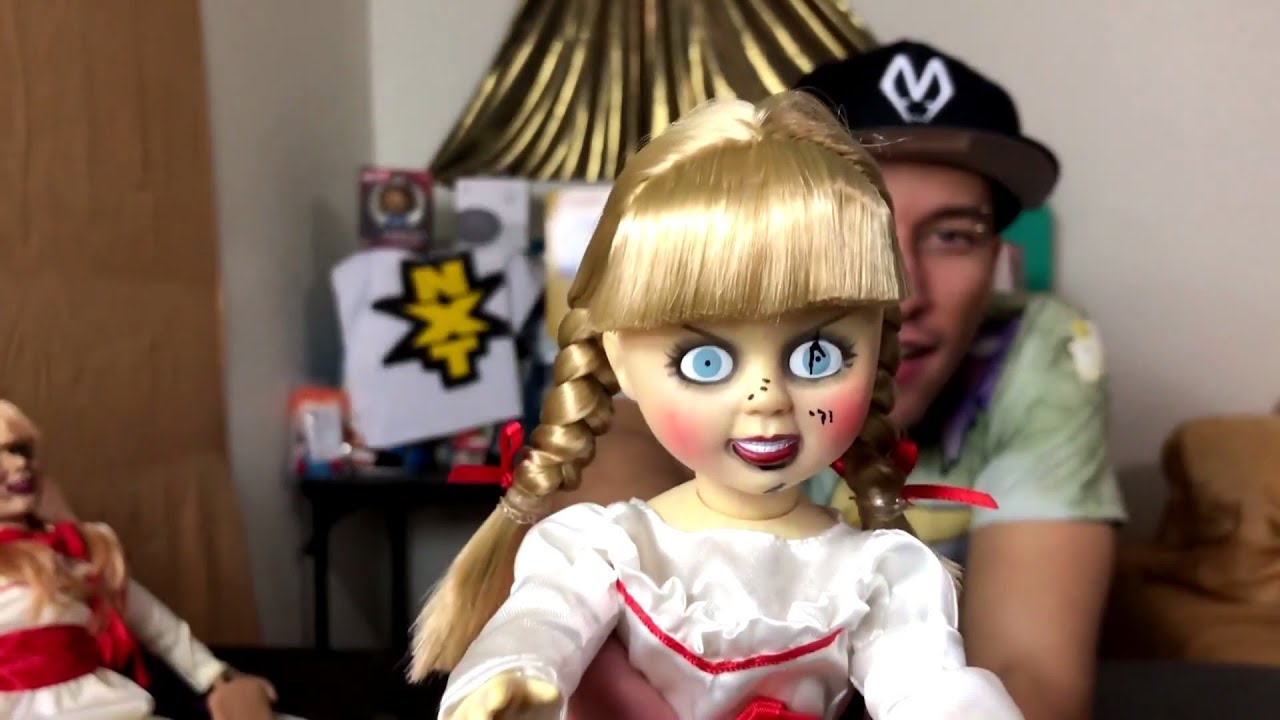 Watch Living Dead Dolls - Annabelle | Close Look on Amazon Live