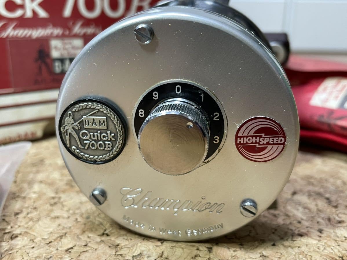 Amazon.co.jp: オールド 西ドイツ製 ダム クイック チャンピオン 700B