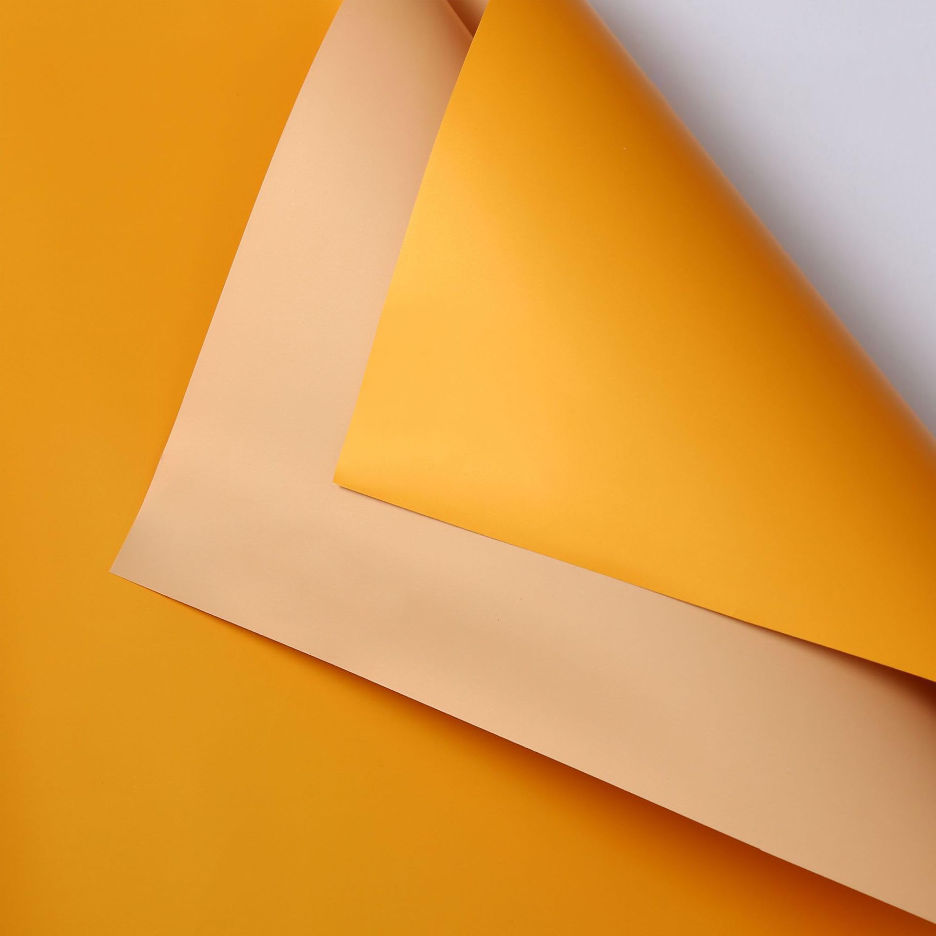 Lot de 60 feuilles de papier de soie imperméable pour sacs cadeaux, remplissage, artisanat, anniversaire, Noël, anniversaire, emballage de décoration 57 x 57 cm, jaune clair + jaune foncé