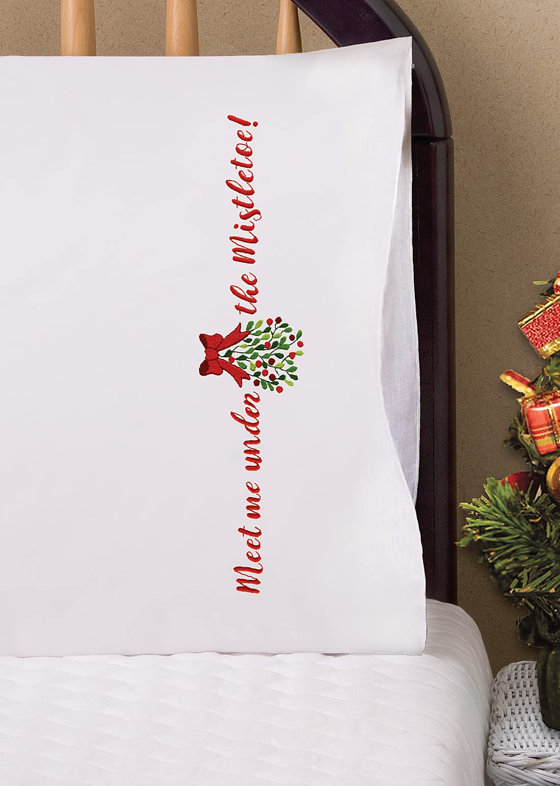 Design Works Muérdago de manualidades estampado para fundas de almohada bordadas