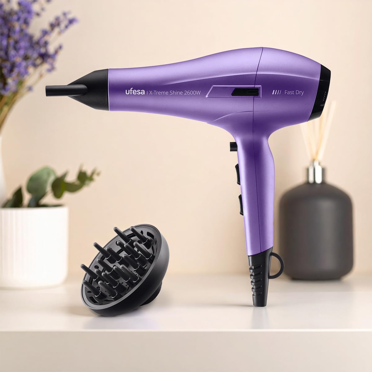 Ufesa Secador de Pelo Profesional 2600W Motor AC Tecnología Iónica Sin Encrespamiento Difusor Concentrador