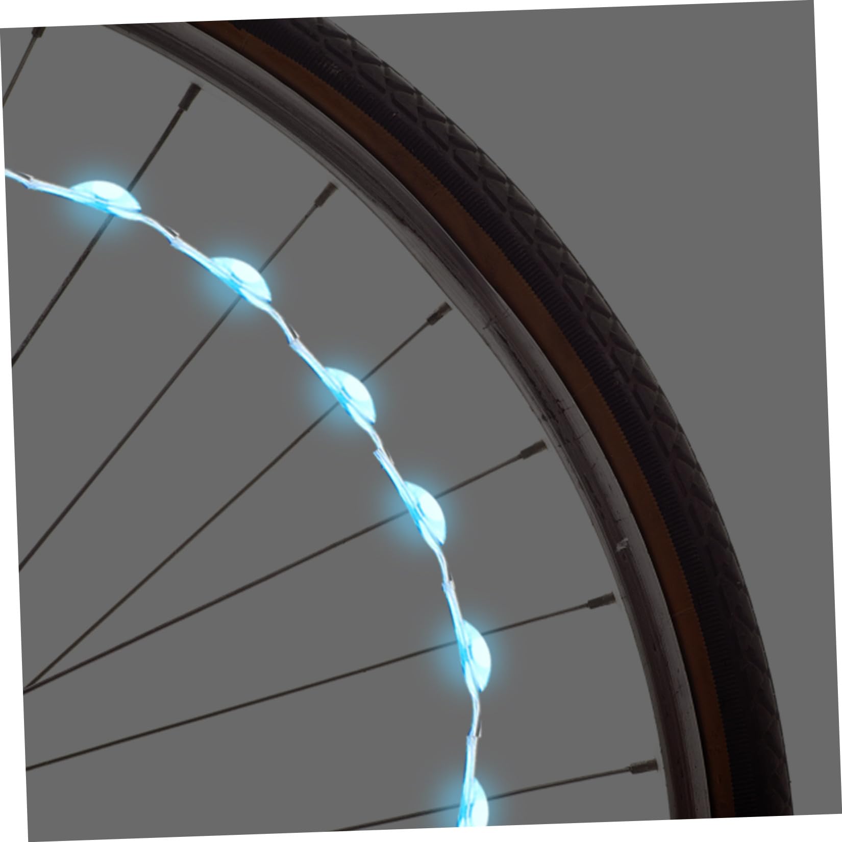2ensembles Lumière De Roue LED Rechargeable pour Vélo Accessoire De Sécurité Étanche avec Design Pratique pour Cyclistes