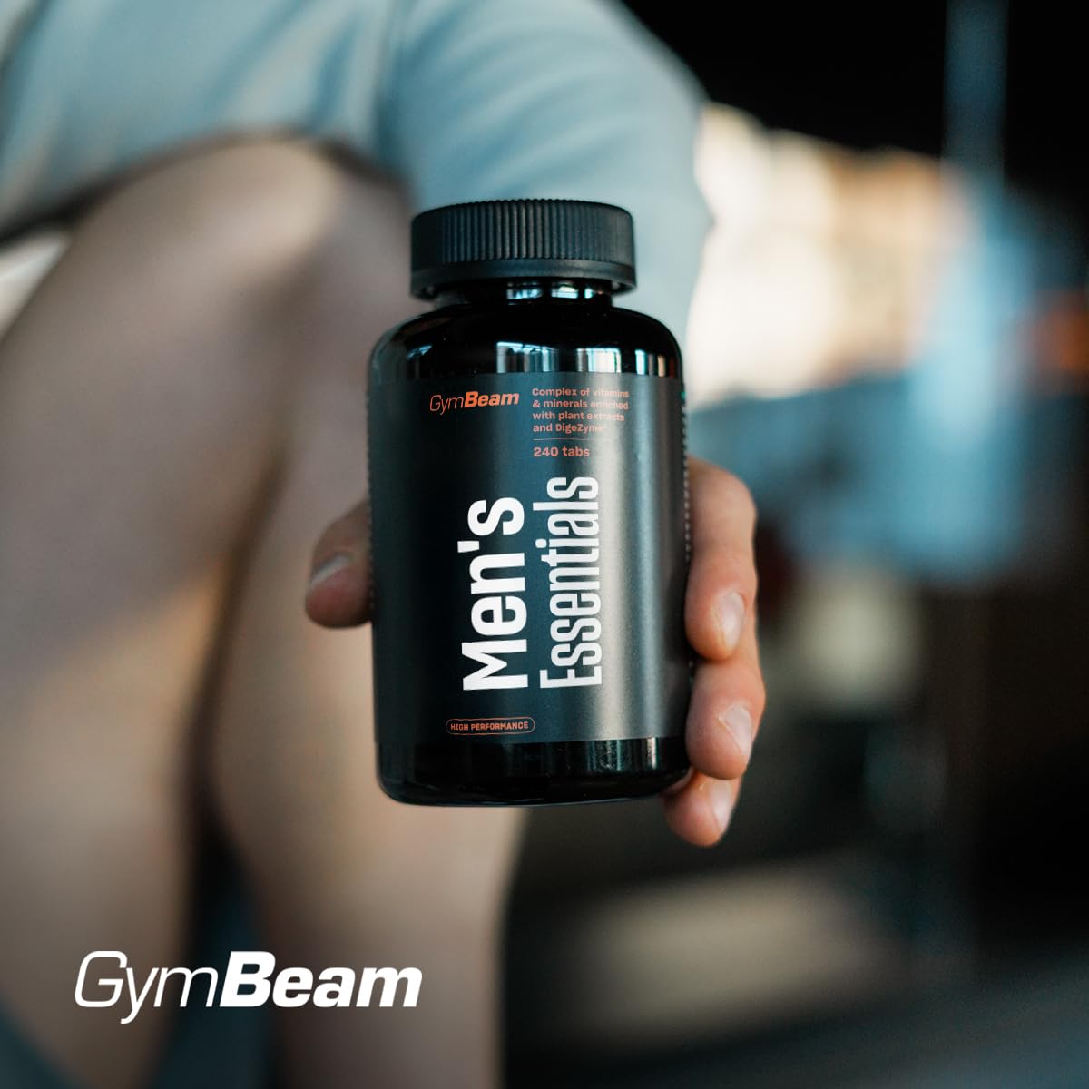 GymBeam Men‘s Essentials Vitamin und Mineralienkomplex - Nahrungsergänzungsmittel, komplexes Multivitamin speziell für Männer entwickelt, Tabletten mit 27 Inhaltsstoffen (240 Tab)