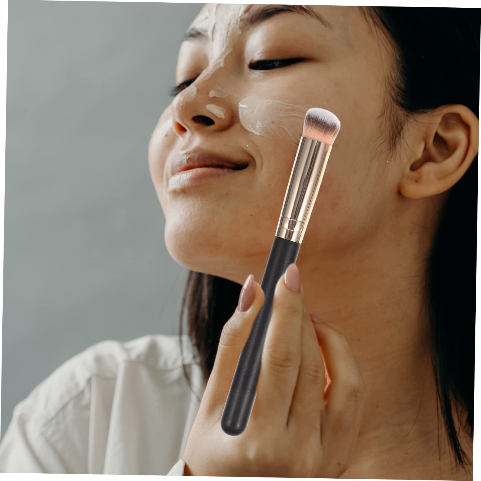 DOITOOL Ngled Concealer Brush Wooden Handle 4-piece Set Nose Contour Brush for Women for Makeup Applicati