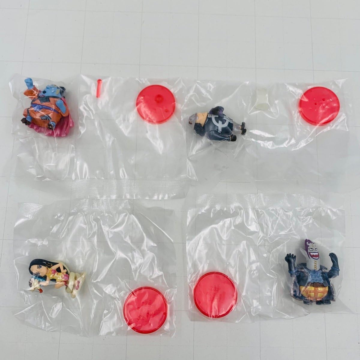 Amazon.co.jp: 新古品 ワンピースコレクション 王下七武海 絢爛