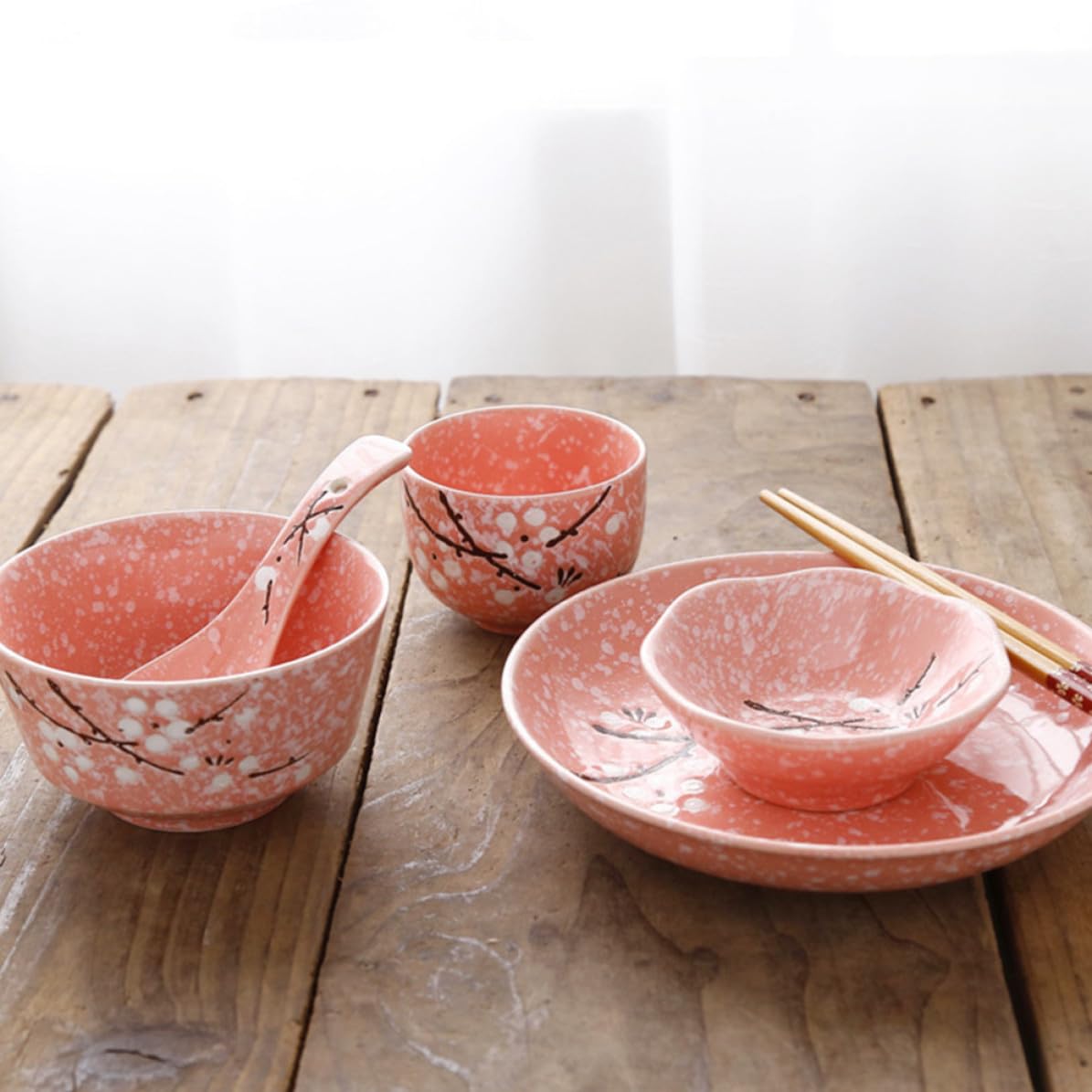 Juego de Vajilla Japonesa 12 Piezas Hogar de Cerámica Rosa Diseño Delicado, Adecuado para Cenas en Restaurante Casa