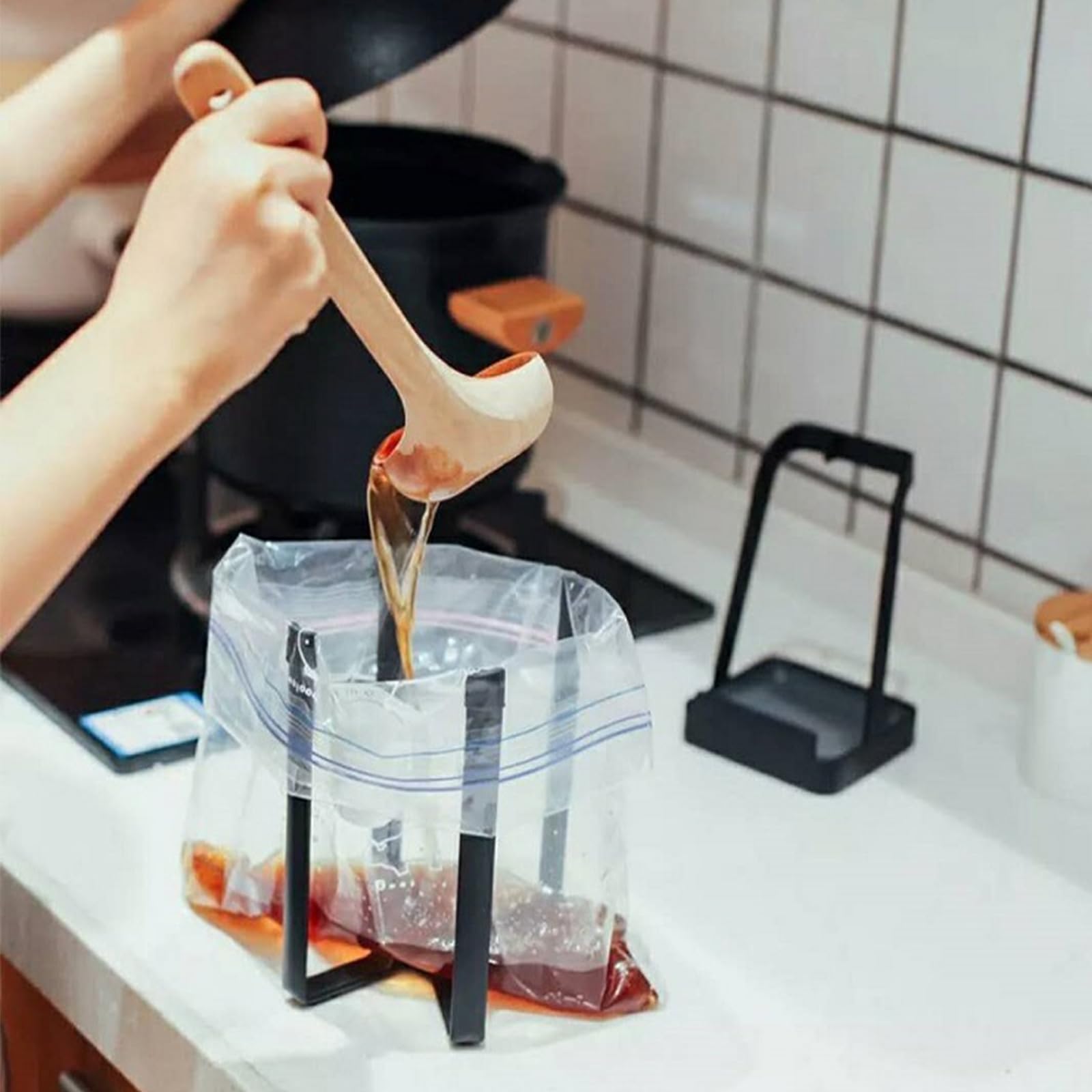 Metalowy stojak do suszenia butelek, wielofunkcyjny stojak kuchenny na kubki, butelki i worki na śmieci, przechowywanie na biurku i na blacie, czarny