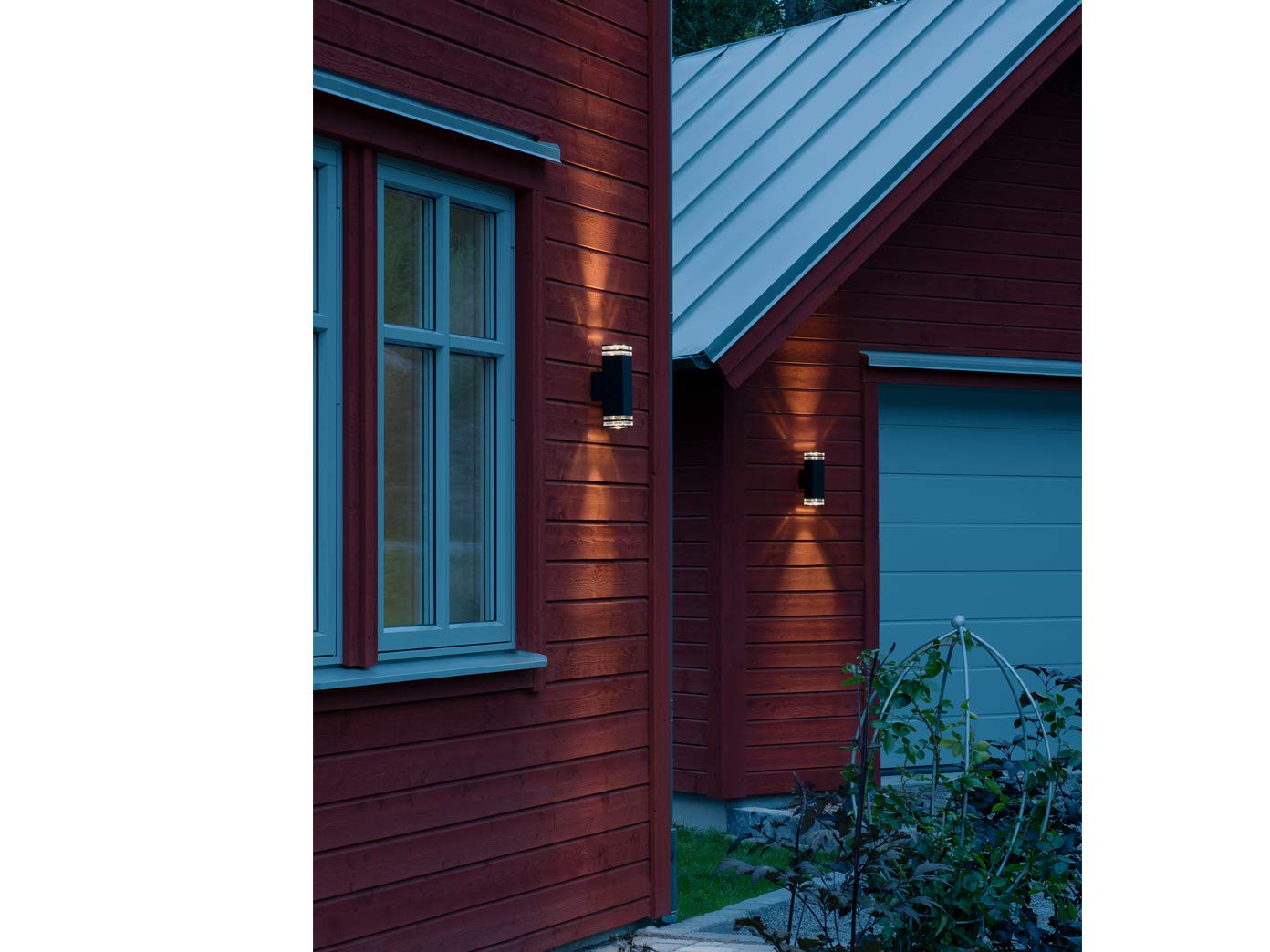 Konstsmide Handmade Outdoor Wall Light Mains Powered/Pollux Double Up Down Modern Lantern/2x7 Watt Max GU10 Lamp/Clear Acrylic Glass Lens/Aluminium/IP44/Black Outside Light - Image 3