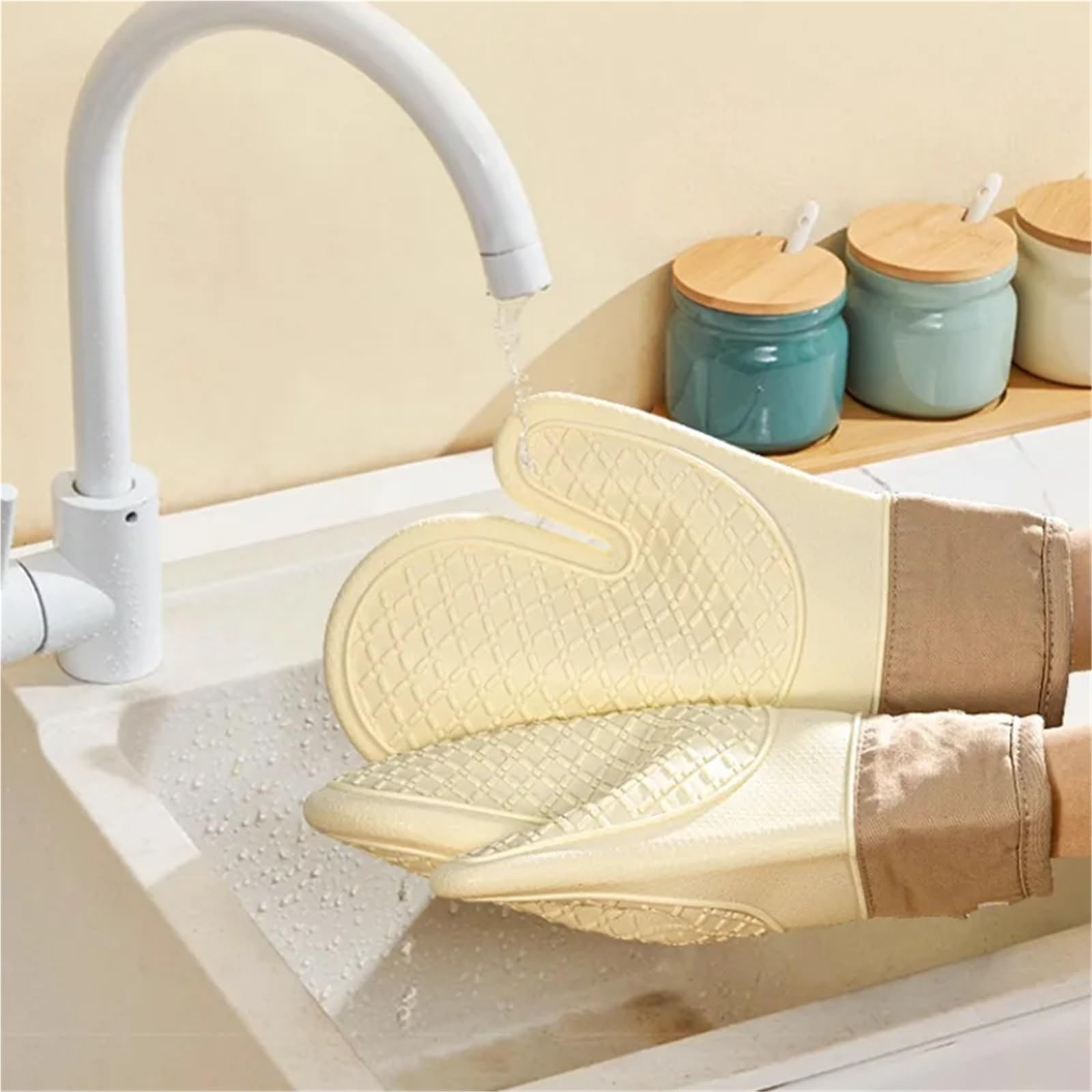 Gants de Cuisine résistants à la Chaleur, en Silicone Isolant, compatibles Micro-Ondes et Multicolores