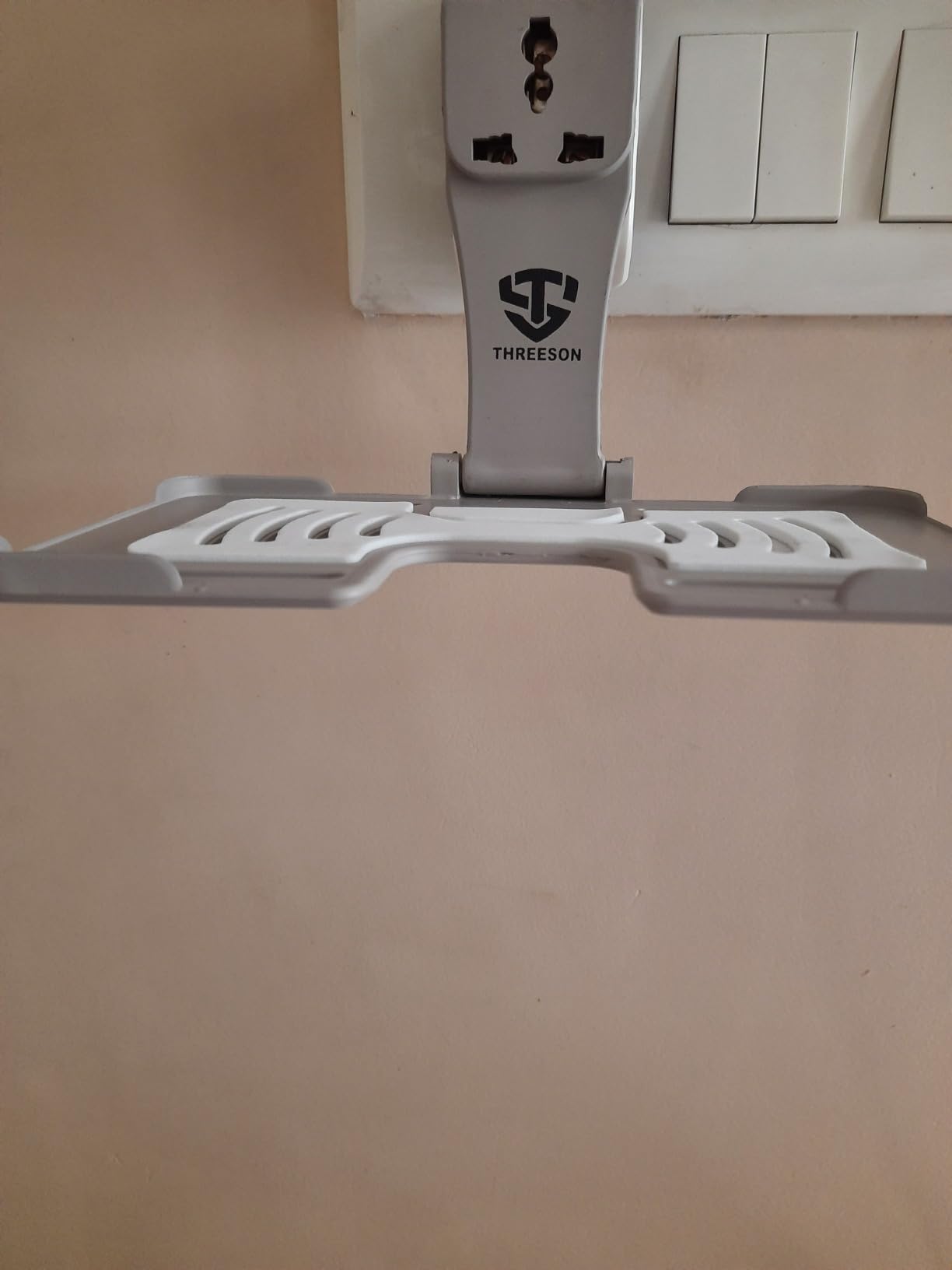 Threeson Threeson Enterprises Mobile Wall Stand for Charging with Universal ...