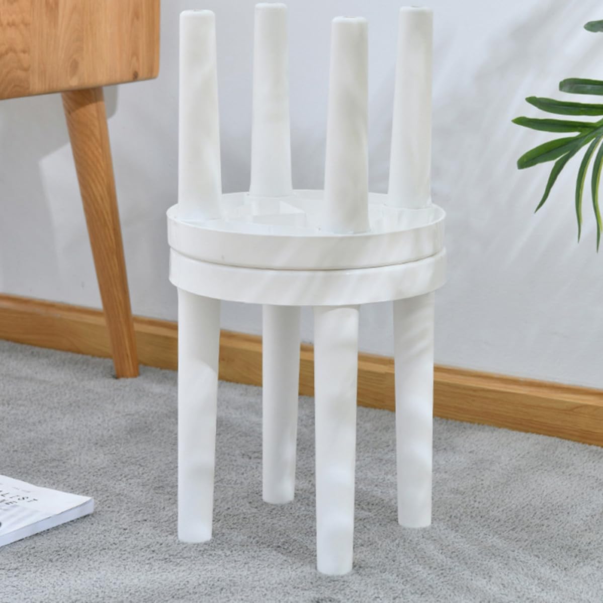 White Plastic Non Slip Boys and Girls Stool Thickened Low Seat for Bathroom