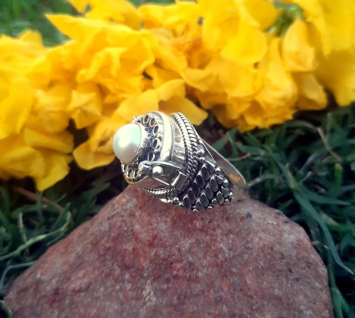 Beautiful Pearl Poison Ring,Sterling Silver 925 Plated Ring,Pearl Poison Ring,June Birthstone Ring,Handcrafted Bohemian Ring,Gifts for Her