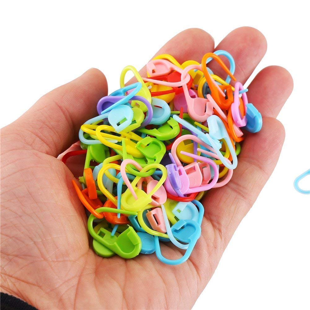 M Fabrics Crochet Locking Stitch Markers for Knitting Designed to Hook into The Knitted or Crocheted Stitch so it Will not Slip Out (25 Pieces) (Pack of 1 (25 Pieces)) 2