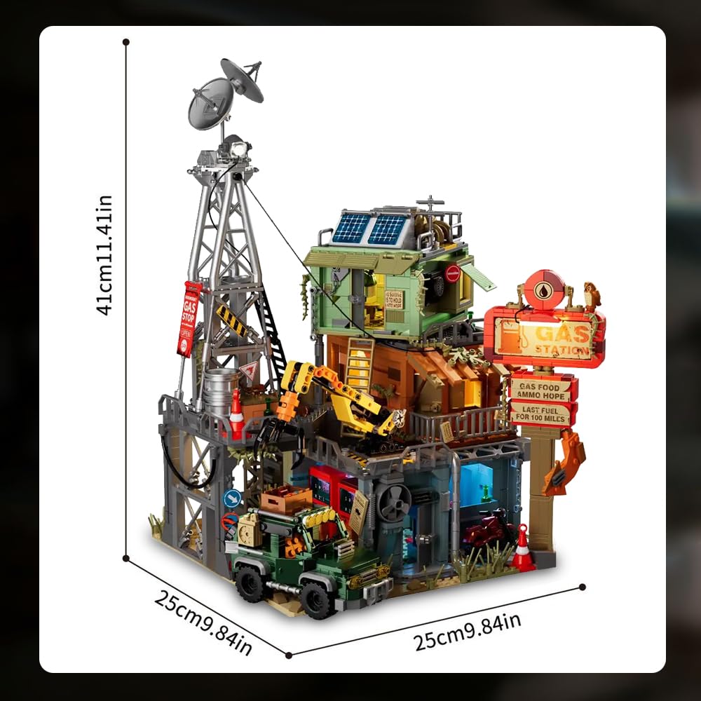 Doomsday Tankstellen-Baustein-Bauspielzeug, Straßenszenen-Serie Kreatives Haus, Dreistöckiges Gebäude mit Elementen wie weggeworfenen Containern und Alten mechanischen Armen.