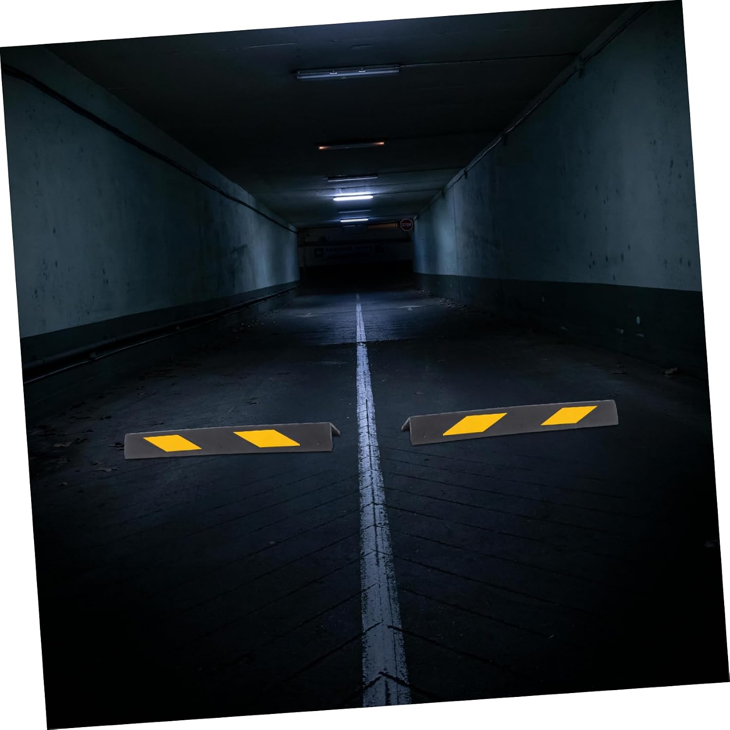 Reflective Rubber Garage Wall Corner Guard with Safety Strips for Vehicles