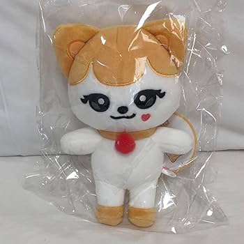 IVE リズ minive ポップアップ限定 ぬいぐるみバッグ トレカ セット IVE リズ minive ポップアップ限定 30cmぬいぐるみ トレカ